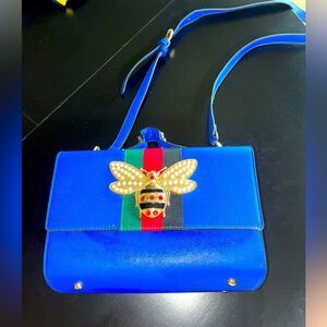 Bumblebee blue boxy satchel w designer handle top purse roomy bee charm design